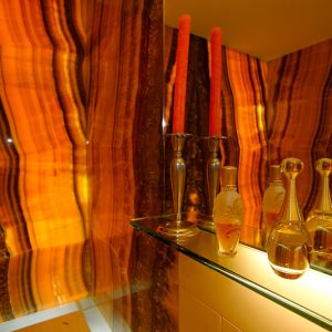 Wandbelag in öffentlichem Gebäude