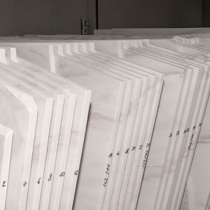 Natursteine sortiert